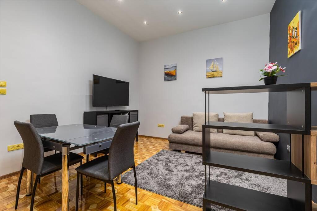 Bold Base Apartment 布达佩斯 外观 照片